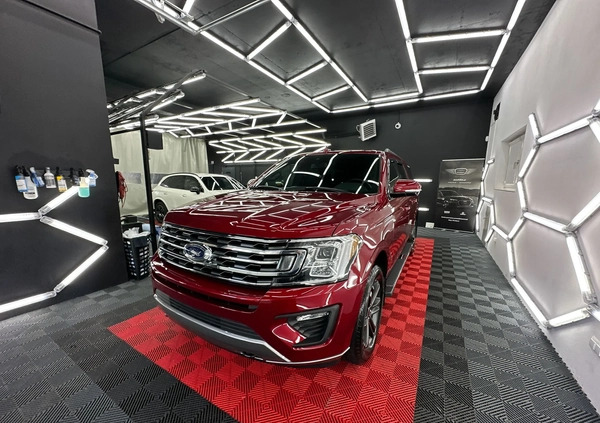 Ford Expedition cena 209000 przebieg: 43000, rok produkcji 2019 z Słupsk małe 781